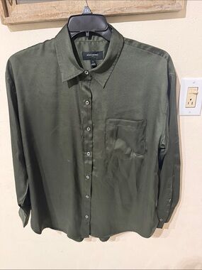 Banana Republic Olive Green Button-Down Shirt